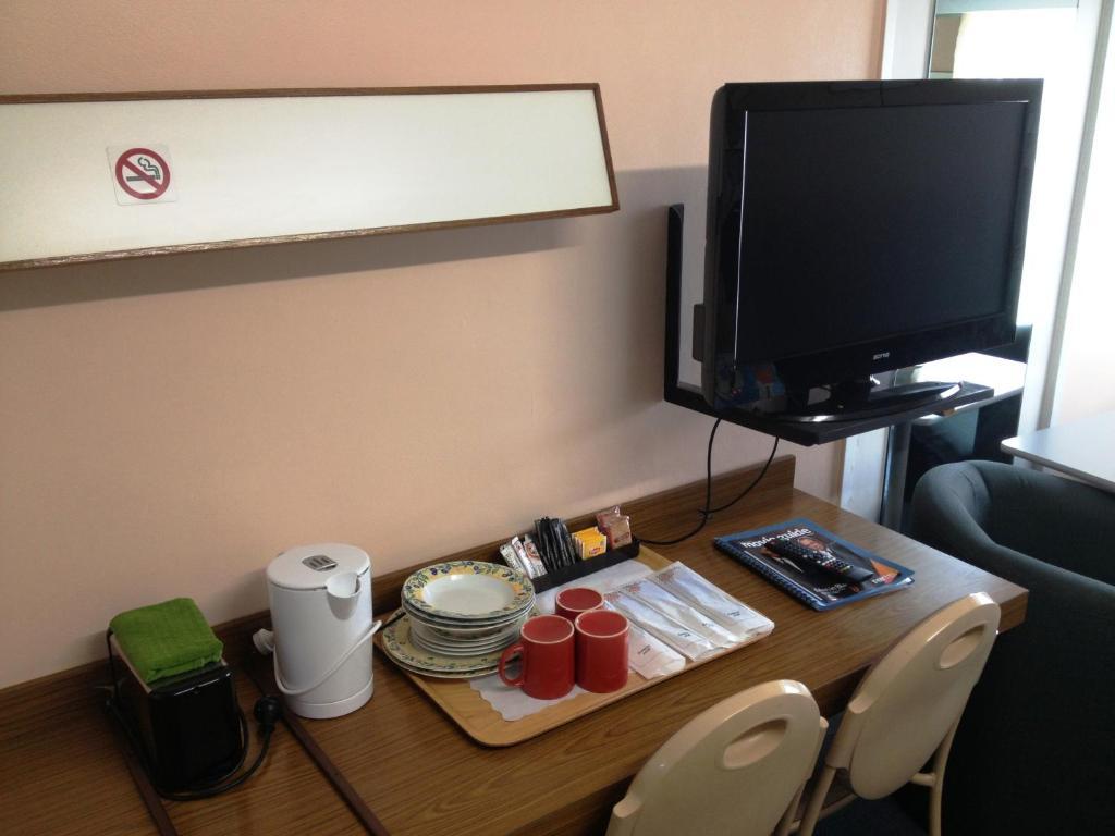 City Beach Motel Wollongong Room photo