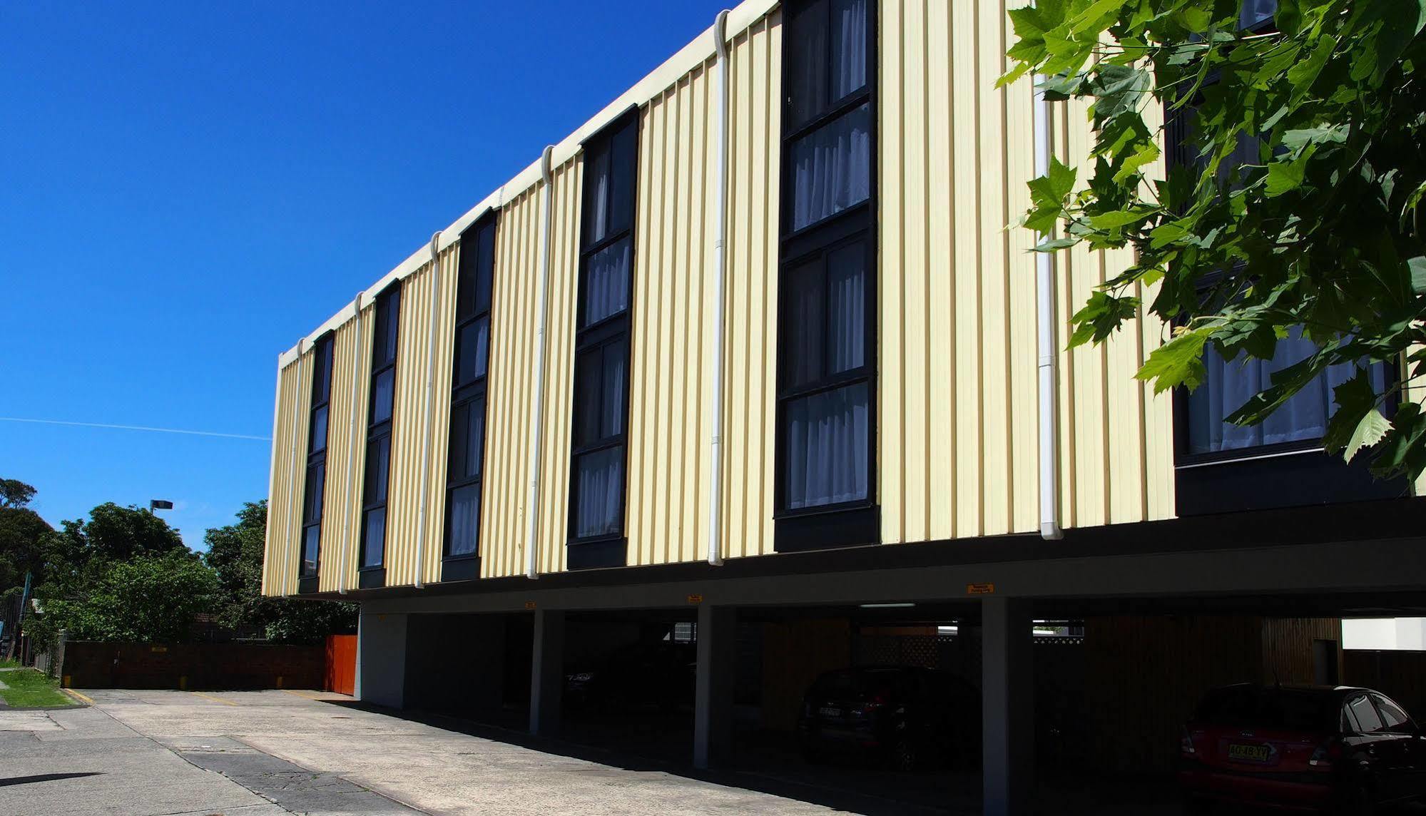 City Beach Motel Wollongong Exterior photo